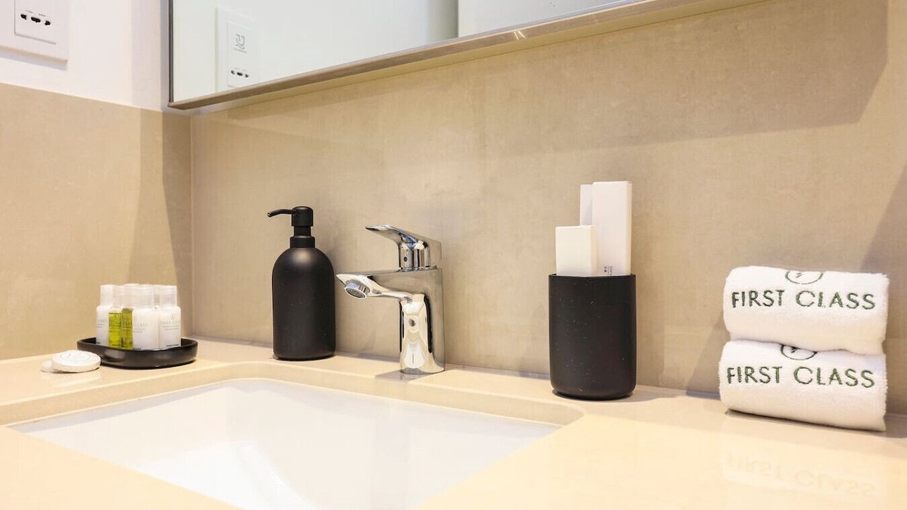 Photo of Bathroom in Za'abeel 2