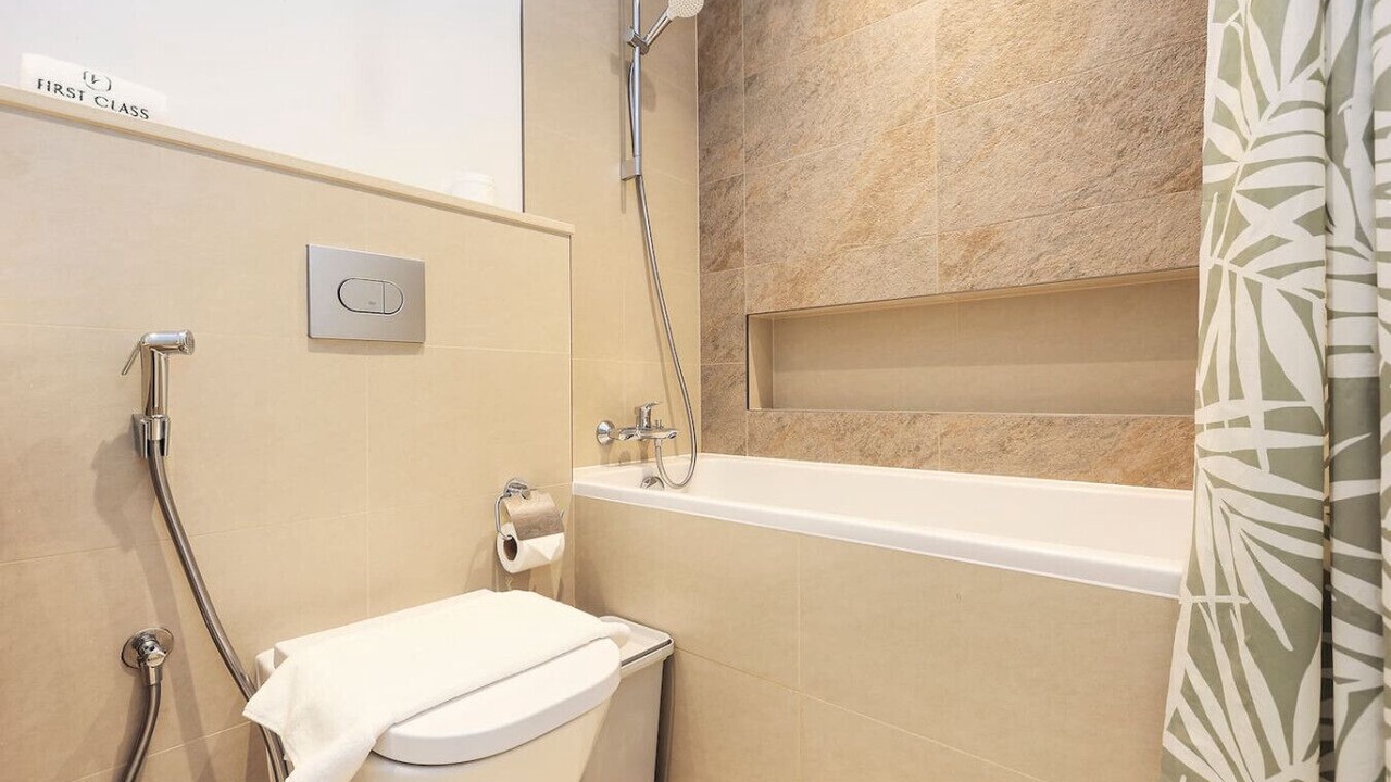 Photo of Bathroom in Za'abeel 2
