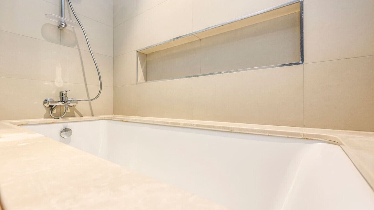 Photo of Bathroom in Za'abeel 2