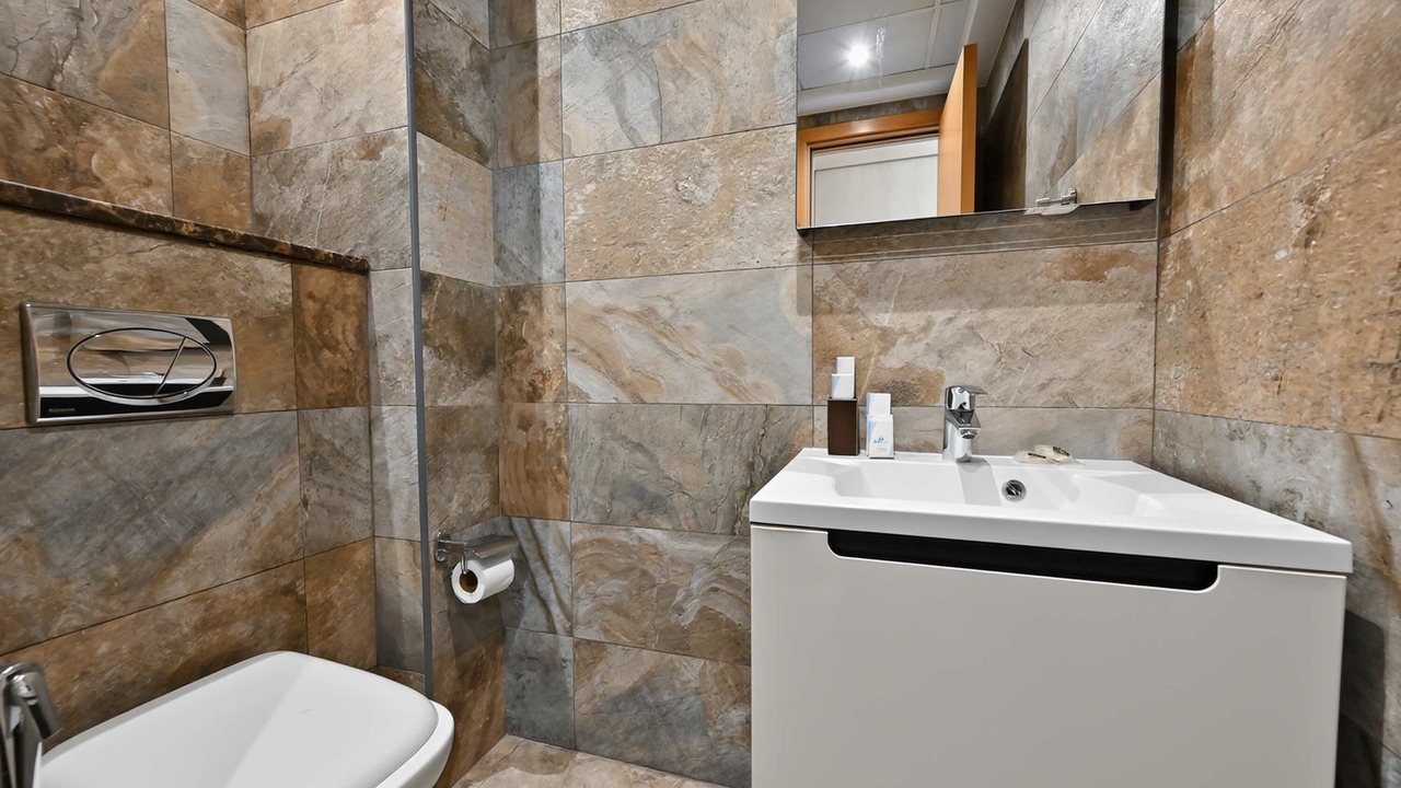 Photo of Bathroom in Palm Jumeirah