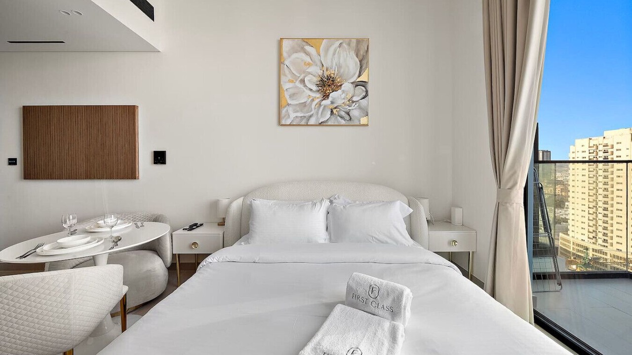 Photo of Bedroom in Jumeirah Village Circle