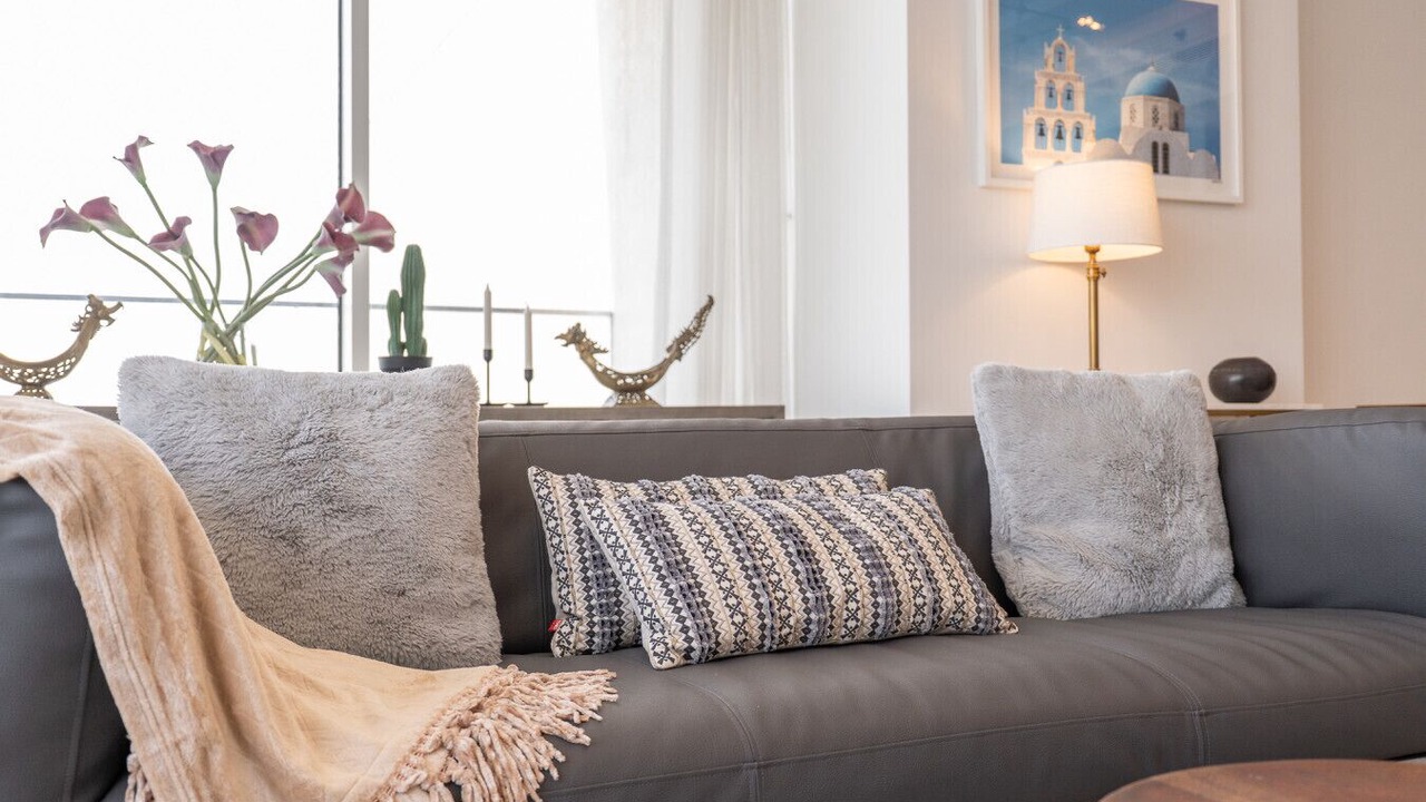 Photo of Livingroom in Jumeirah Lake Towers