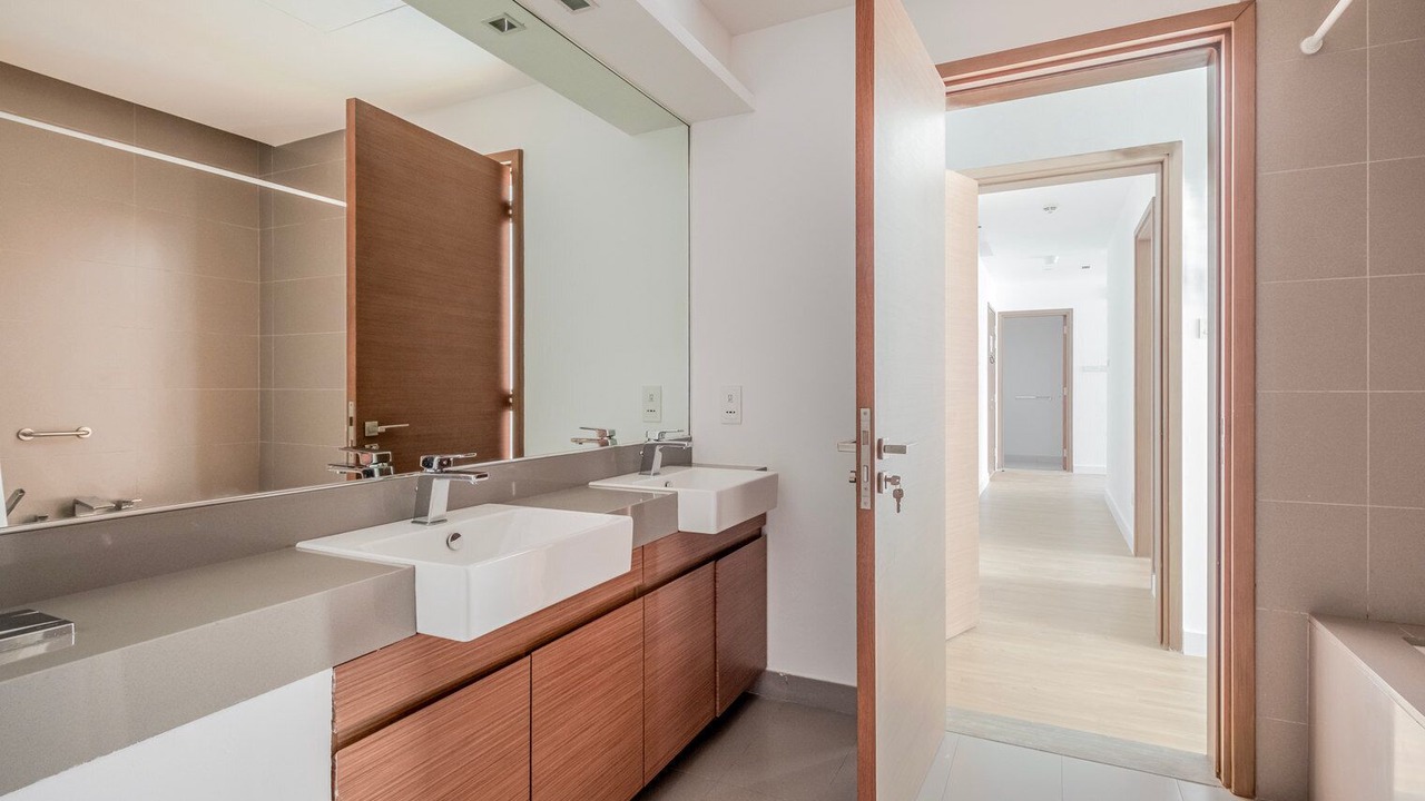 Photo of Bathroom in Al Wasl