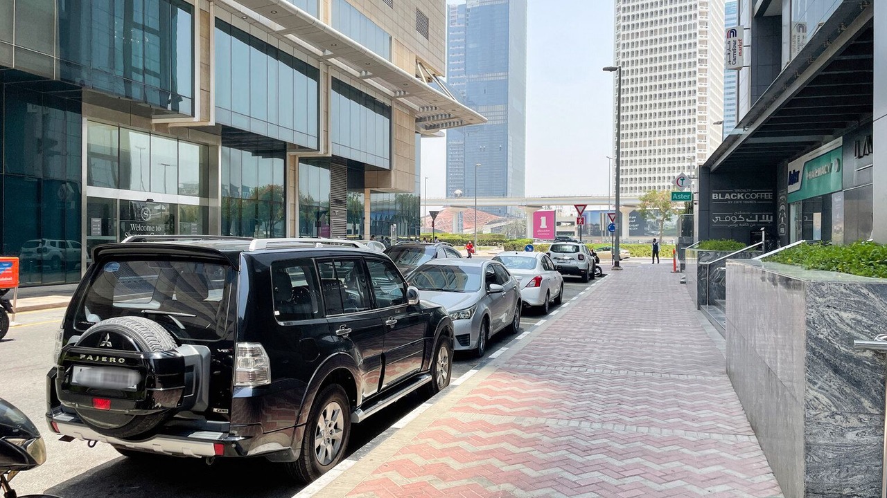 Photo of Outdoor in Trade Center