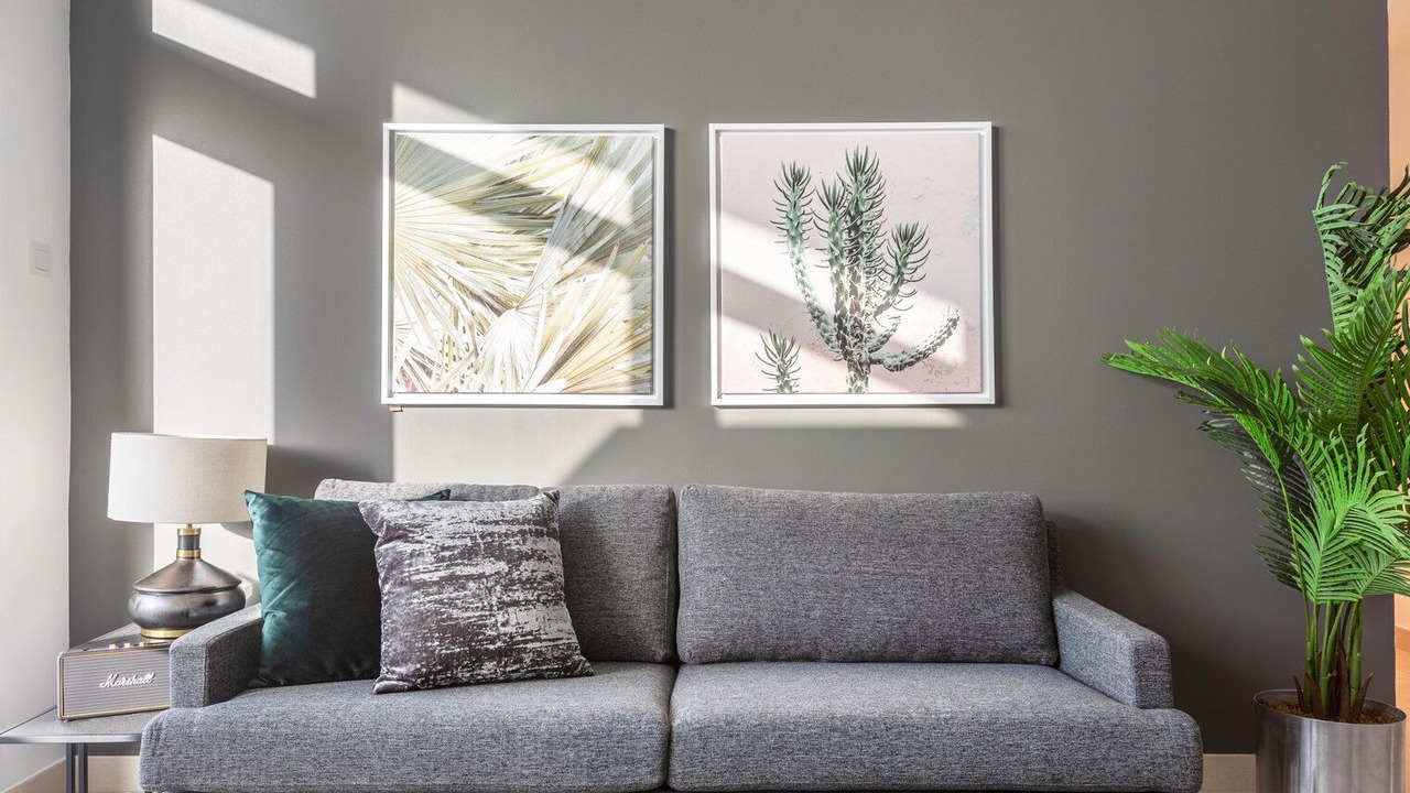 Photo of Livingroom in Trade Center