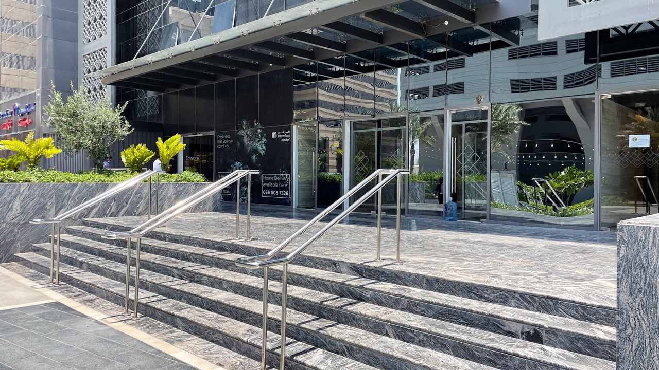 Photo of Outdoor in Trade Center