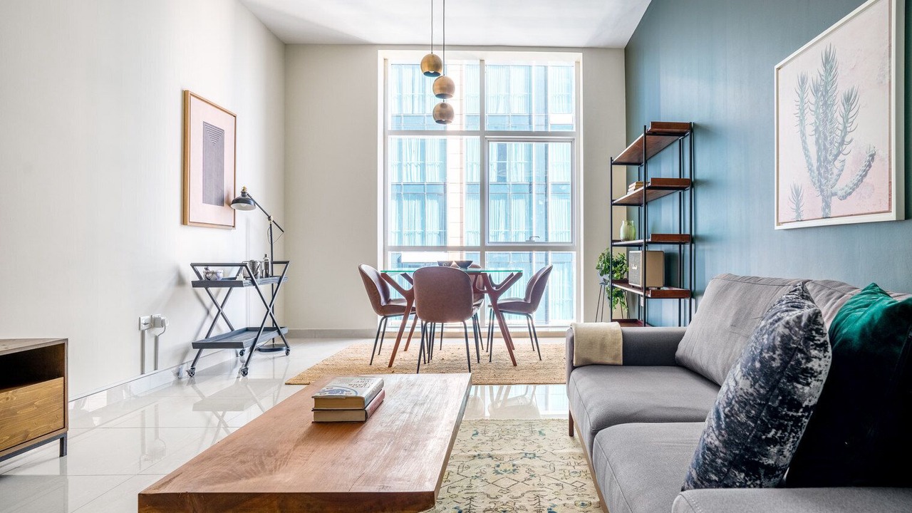 Photo of Livingroom in Trade Center
