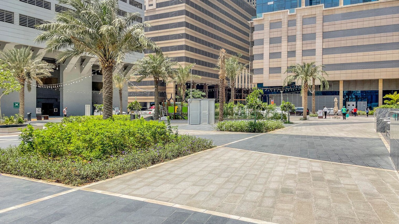 Photo of Outdoor in Trade Center