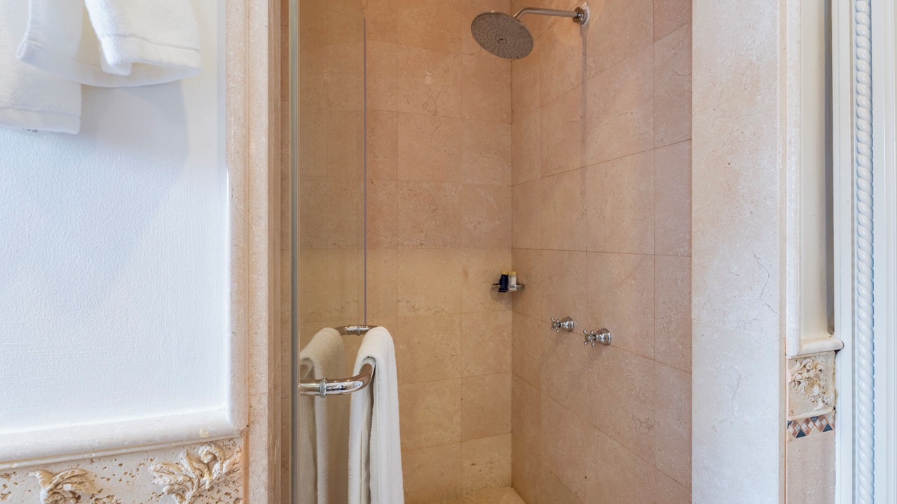 Photo of Bathroom in Palm Jumeirah
