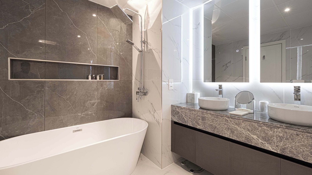 Photo of Bathroom in Downtown Dubai