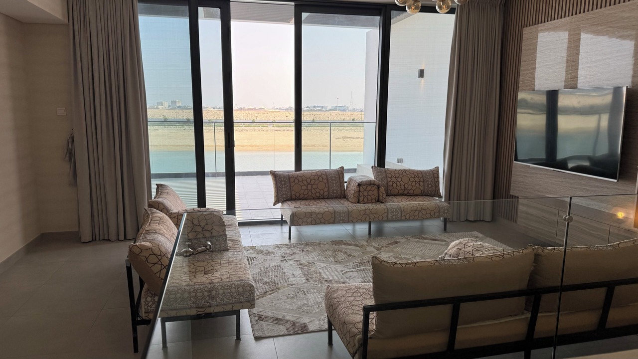 Photo of Livingroom in Al Hamriya