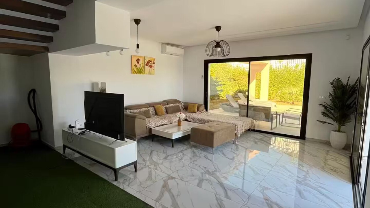 Photo of Livingroom in Aghir