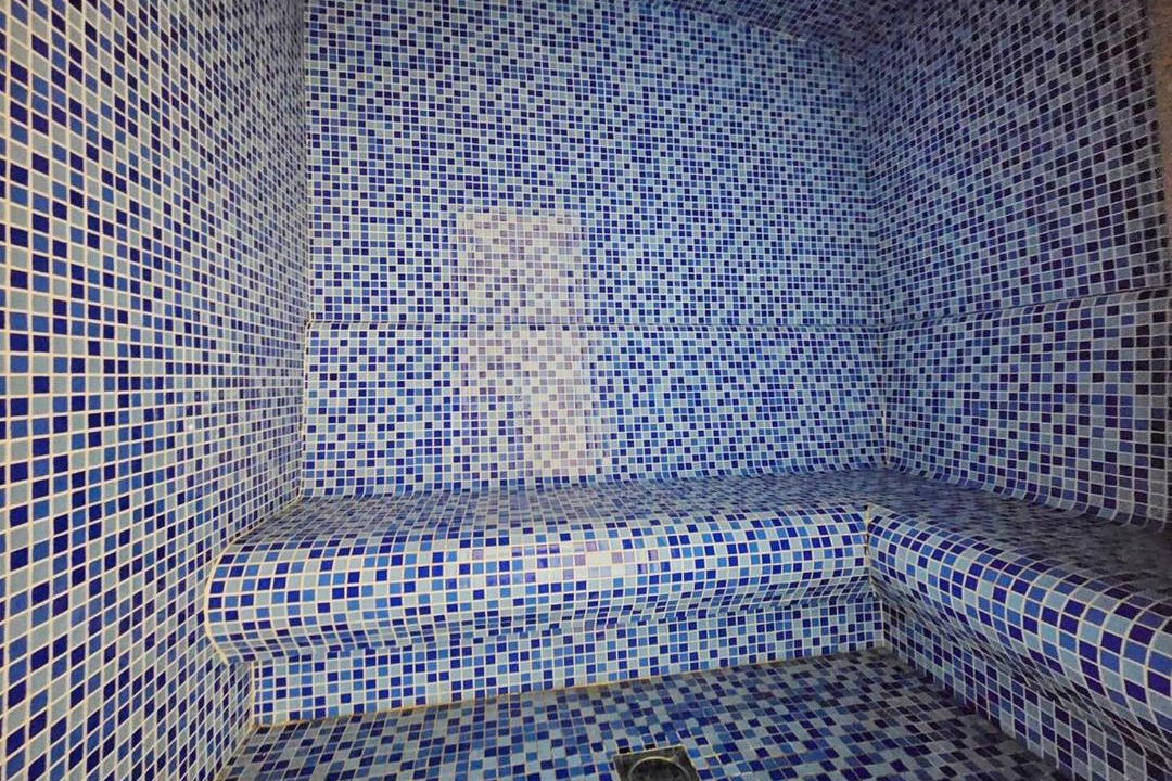 Photo of Bathroom in Discovery Gardens