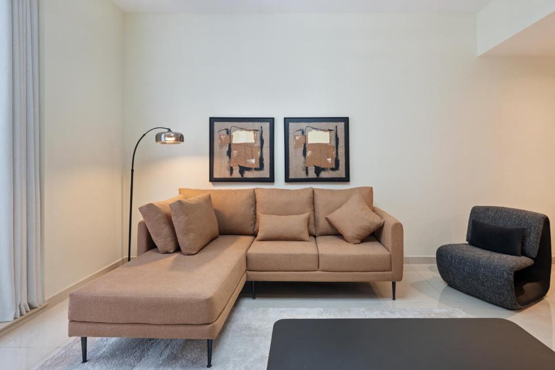 Photo of Livingroom in Trade Center