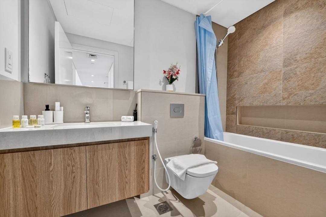Photo of Bathroom in Za'abeel 2