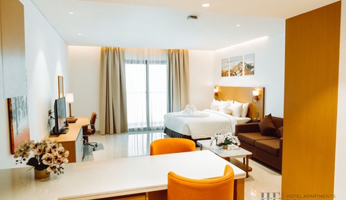 Premium Studio, 1 King Bed, Balcony