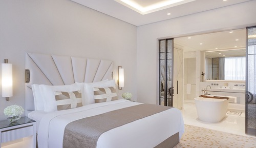 Suite, 1 King Bed, Sea View