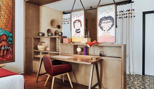 Suite (Large Artist Village)