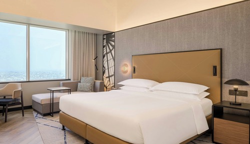 Club Room, 1 King Bed