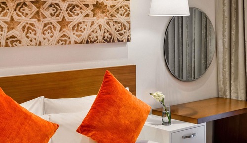 Dubai Suite