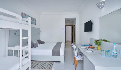 Standard Family Room 2+2