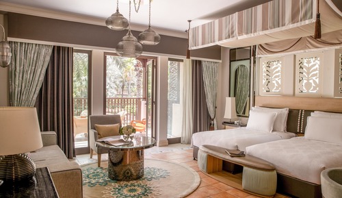 Room (Beach House Garden)