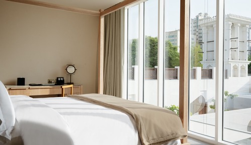 Pearl Suite