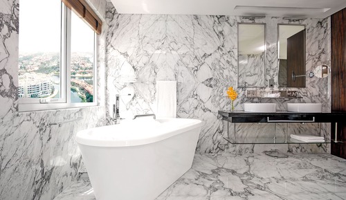 Suite King Bed (High Floor) with Free Shuttle and Access to Riva Beach Club