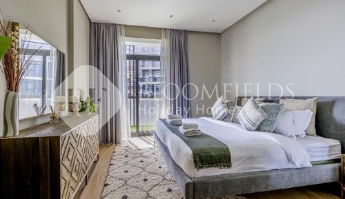 Apartment, Balcony, City View