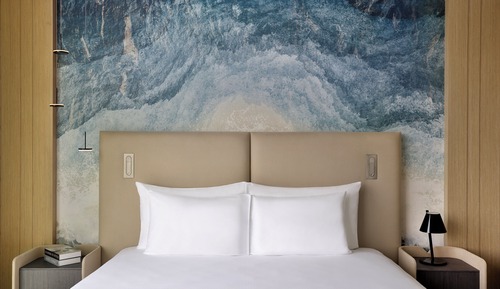 Premium Room, 1 King Bed