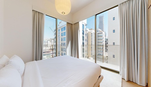 Deluxe Studio, 1 Queen Bed, Terrace, City View