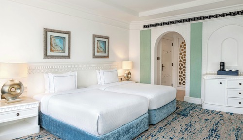 Club Room, 2 Twin Beds, Smoking, Oceanfront