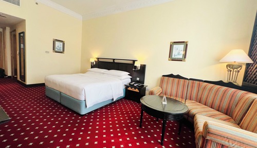 Deluxe Room, 1 King Bed complimentary shuttle to DXB Airport Terminal 1 & 3