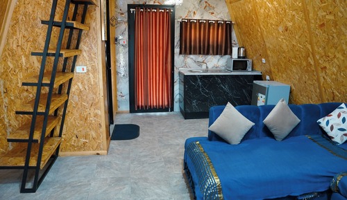 House, 2 Bedrooms