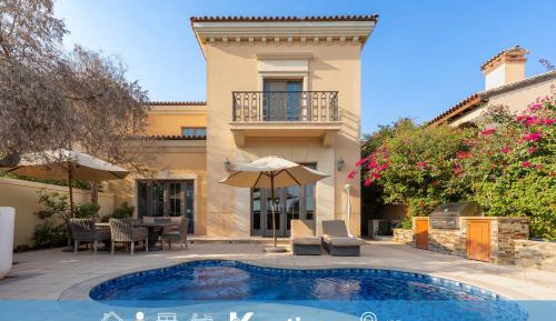 Deluxe Villa
