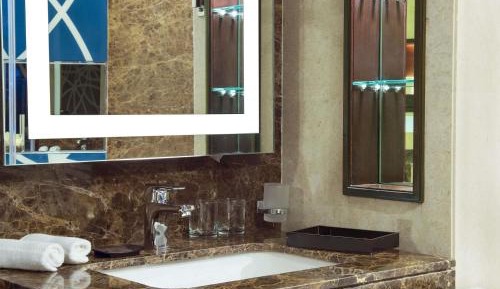 Executive Suite One King