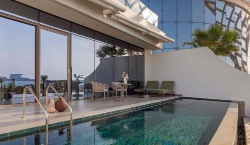 Aura Suite Private Pool and Beach Access