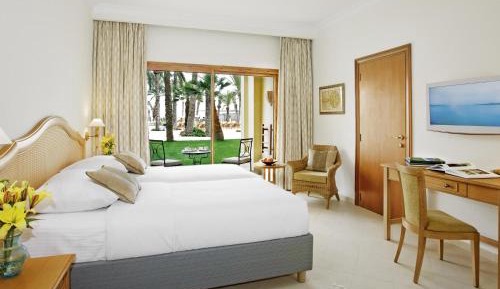 Classic King Room with City View