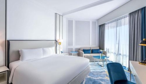 Superior Room Staycation with breakfast & dinner at AOC restaurant (chef's choice of buffet or set menu)