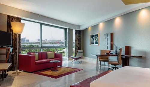 Deluxe King Room Golf View
