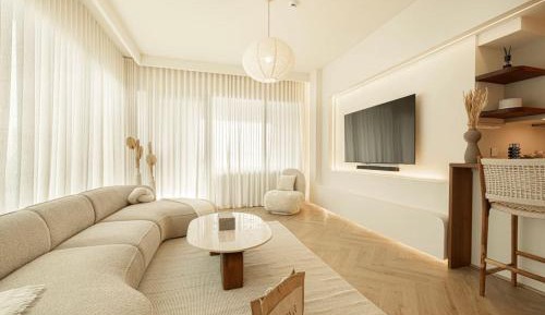 Four-Bedroom Platinum Apartment