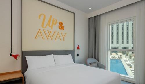 Rover Room - 36-Hour Staycation with 09:00 AM Early Check-in and 09:00 PM Late Checkout