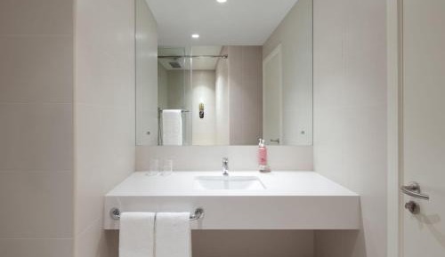 Rover Room - 36-Hour Staycation with 09:00 AM Early Check-in and 09:00 PM Late Checkout.