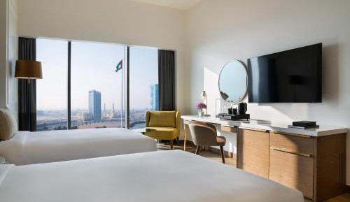 Spacious Room - Twin Beds