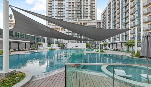 Two-Bedroom Apartment with City View