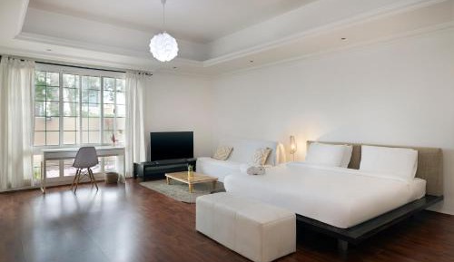 Deluxe Family Suite