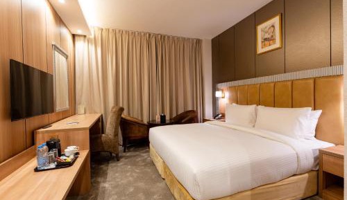 Standard King Room
