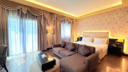 Superior King Room