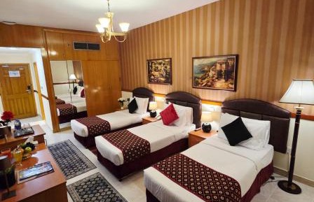 Triple Room