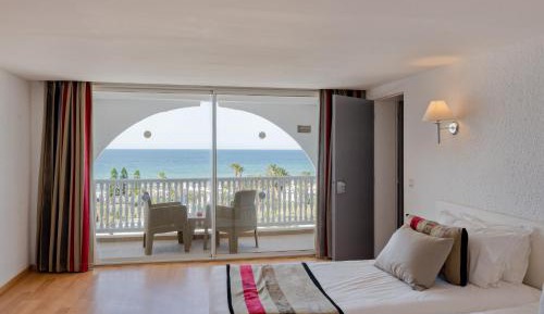 Family Room with Sea View